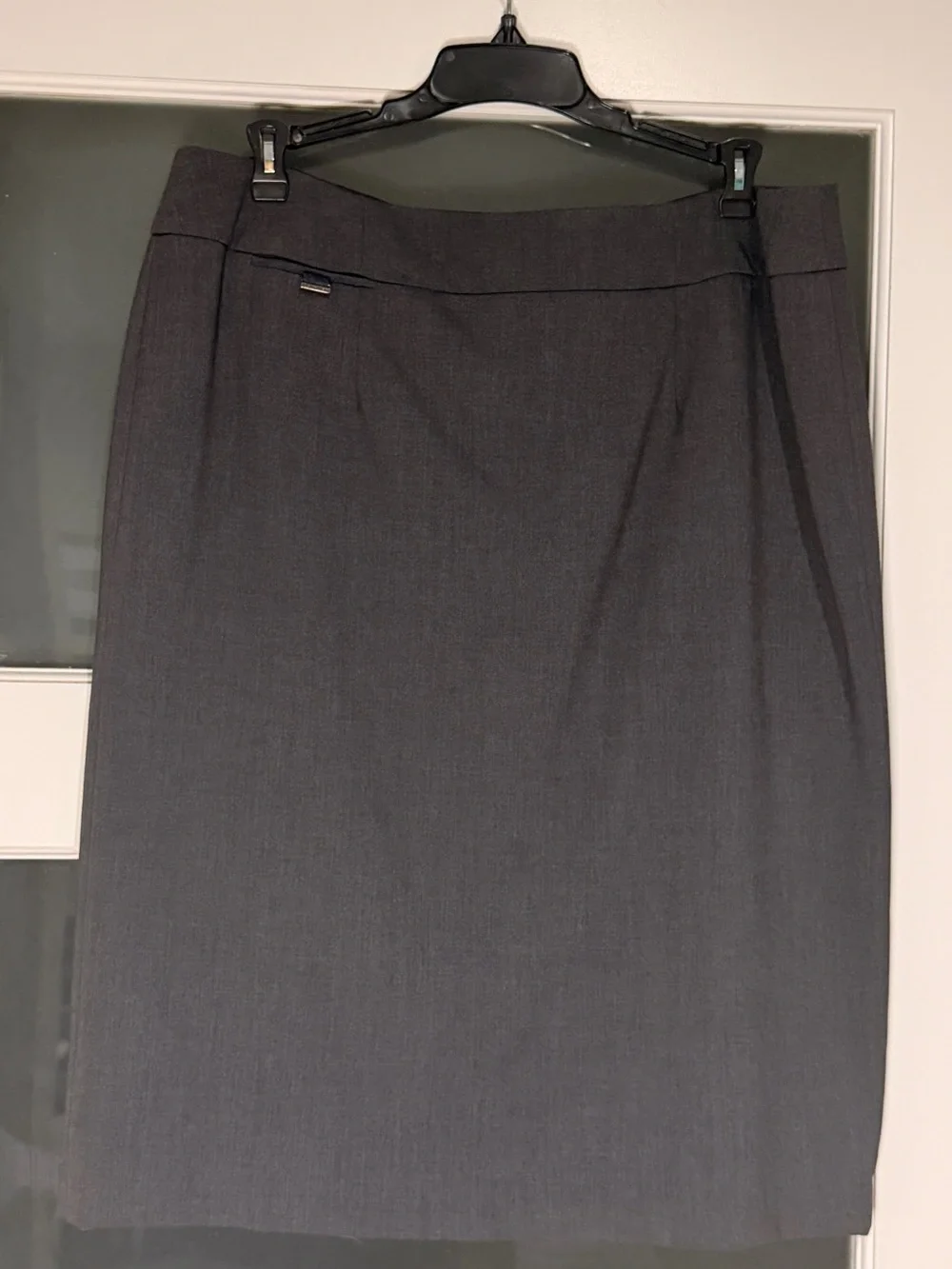 Calvin Klein Women’s Gray 2-Piece Skirt Suit Size 12 – NWOT